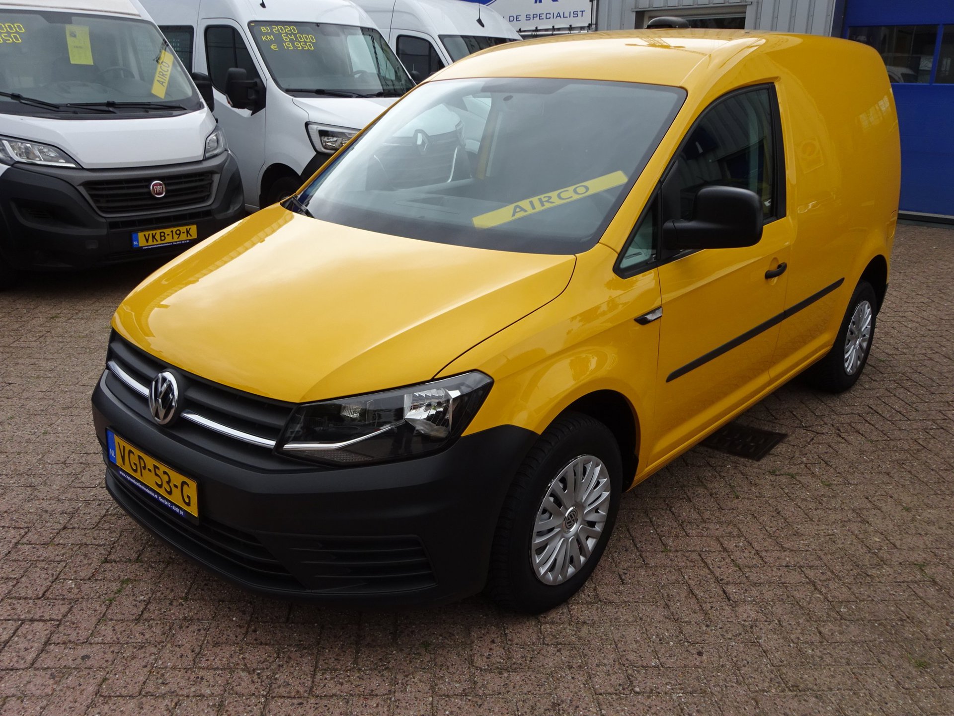 Foto van Volkswagen Caddy Modified Partition Wall