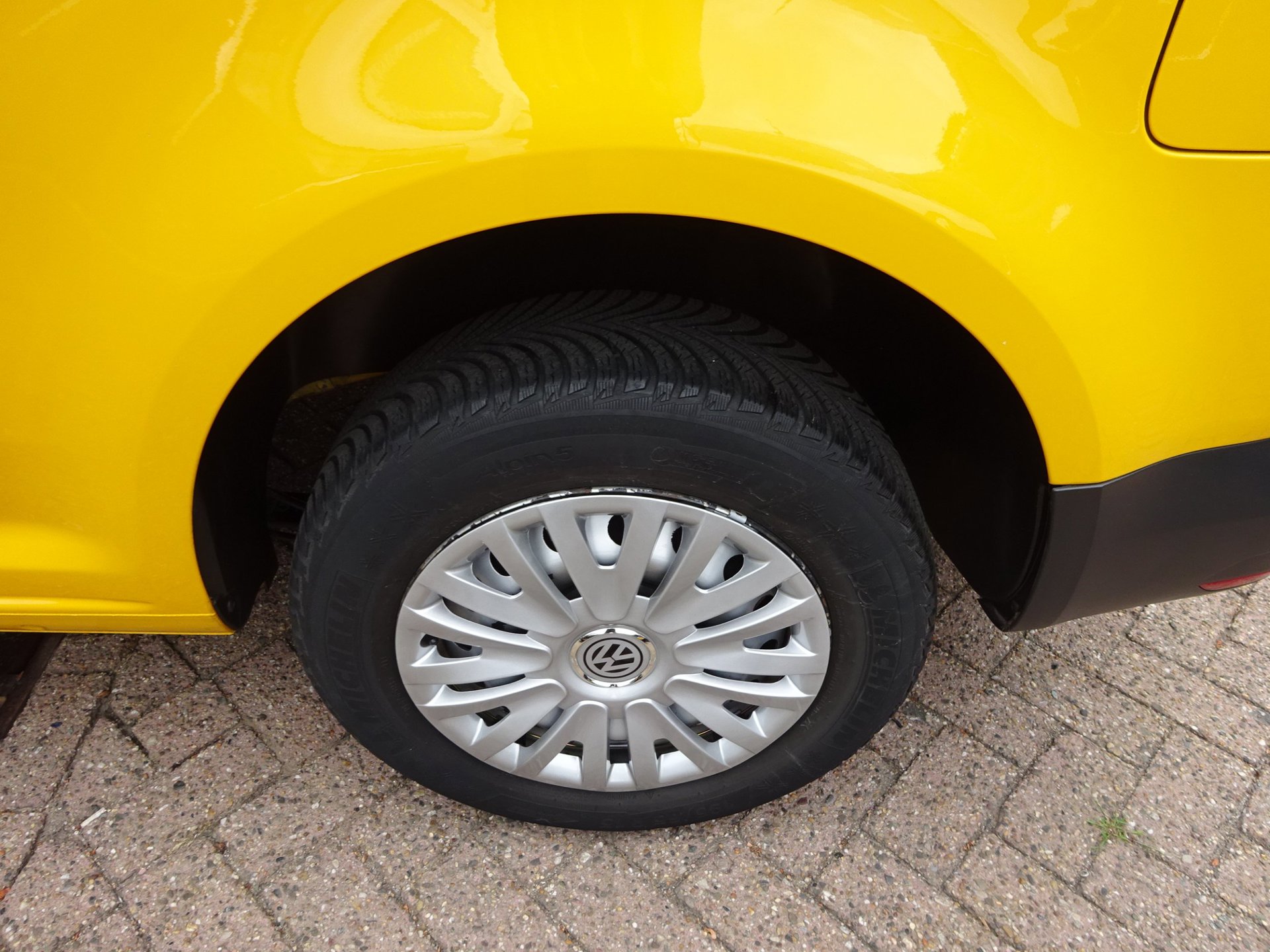 Foto van Volkswagen Caddy Modified Partition Wall
