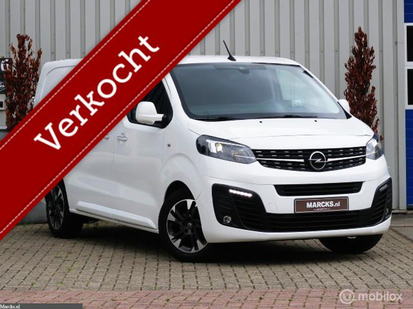Opel Vivaro 2.0 CDTI L3H1 DC Innovation 2020 - voorkant