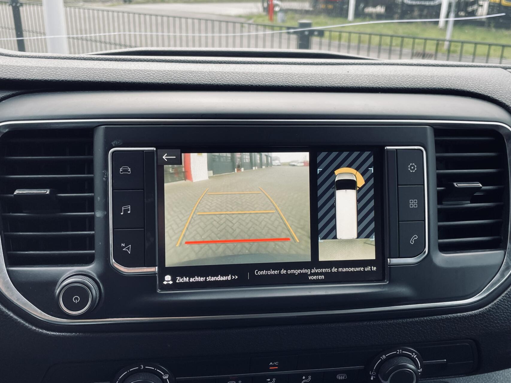 Foto van Opel Vivaro