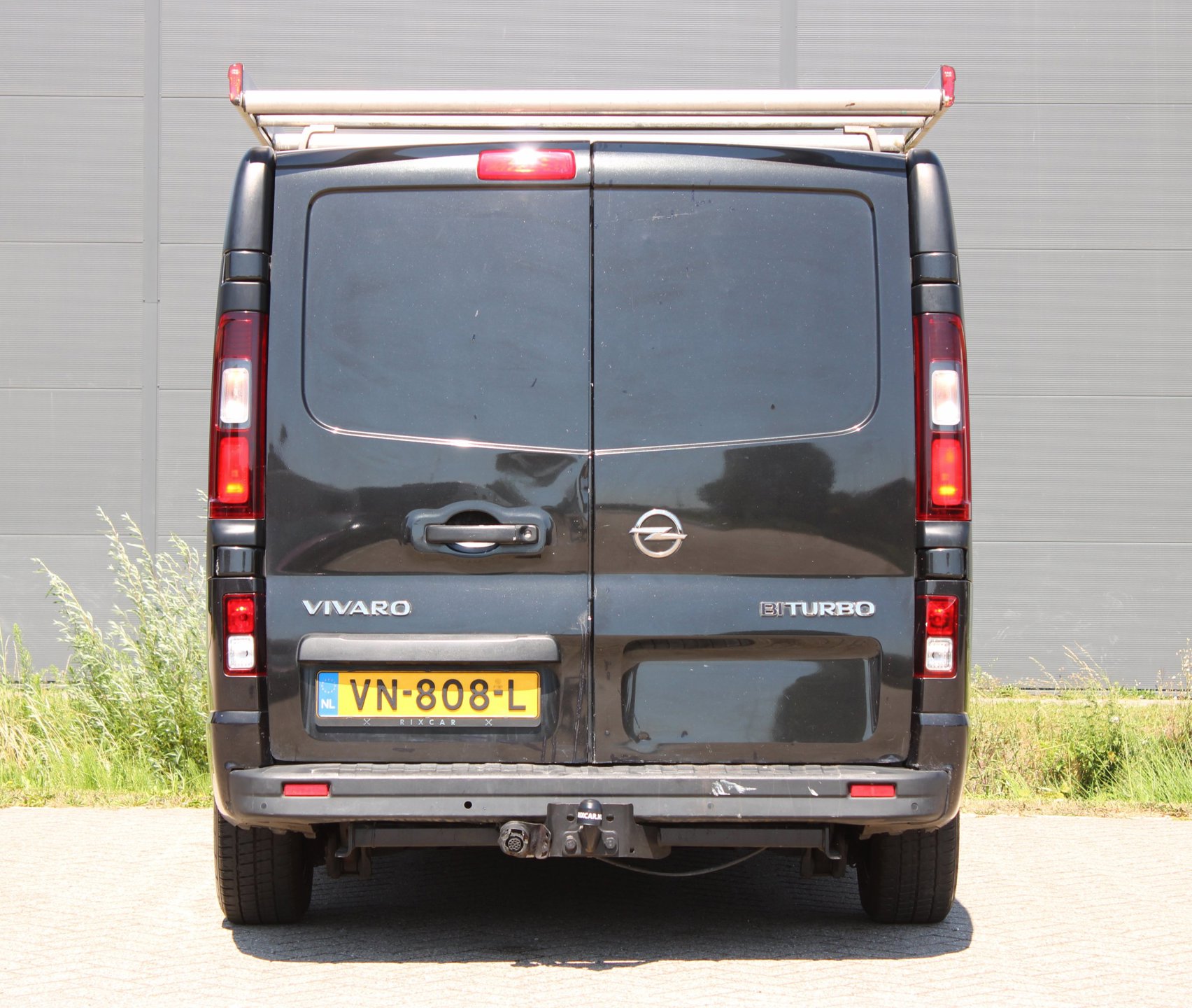 Foto van Opel Vivaro-b