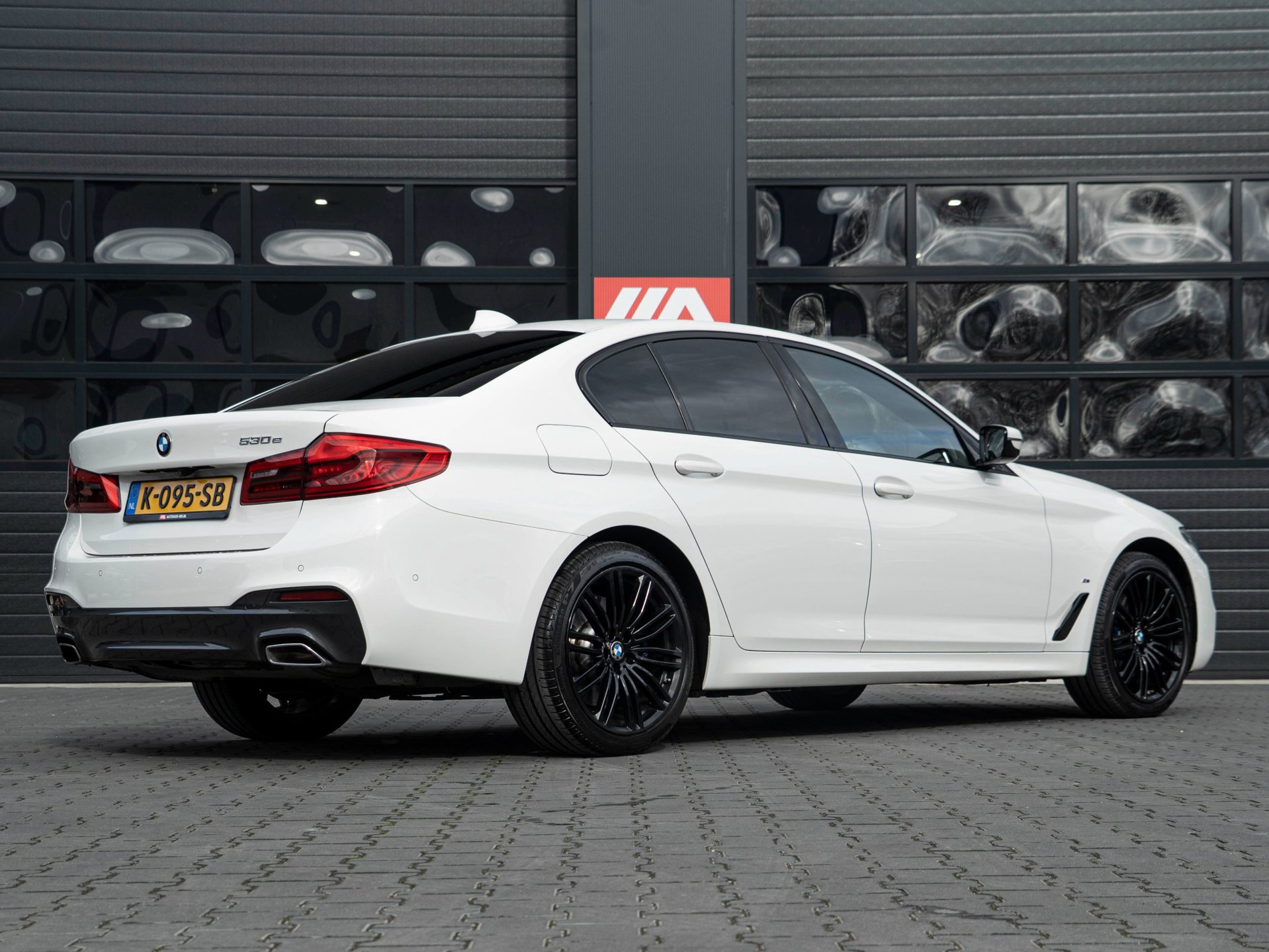 Foto van BMW 530e Iperformance