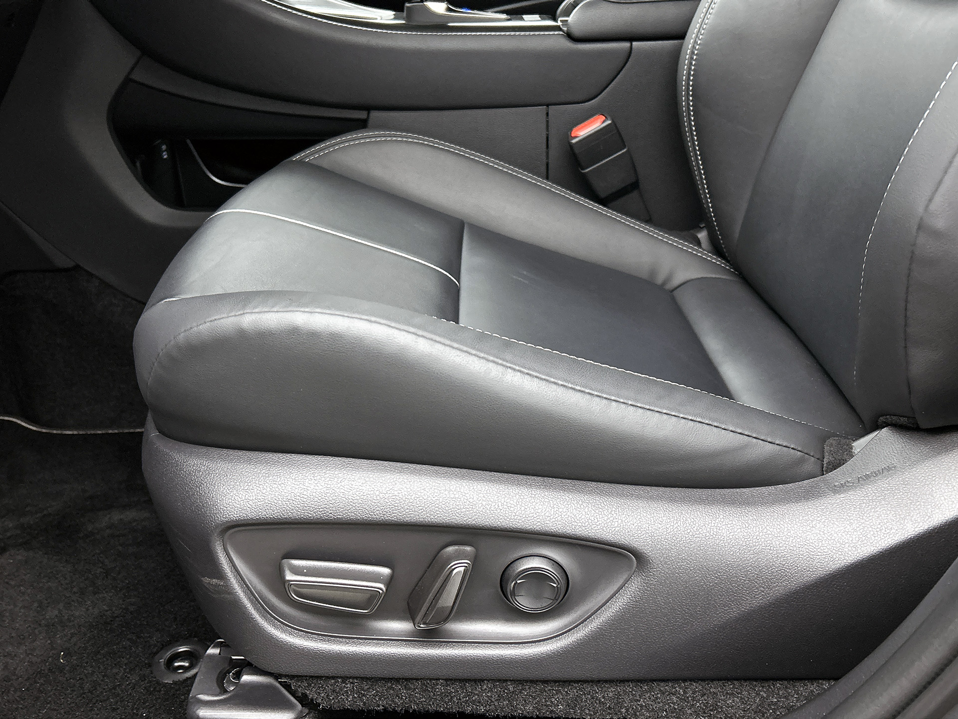Foto van Lexus Lexus LBX