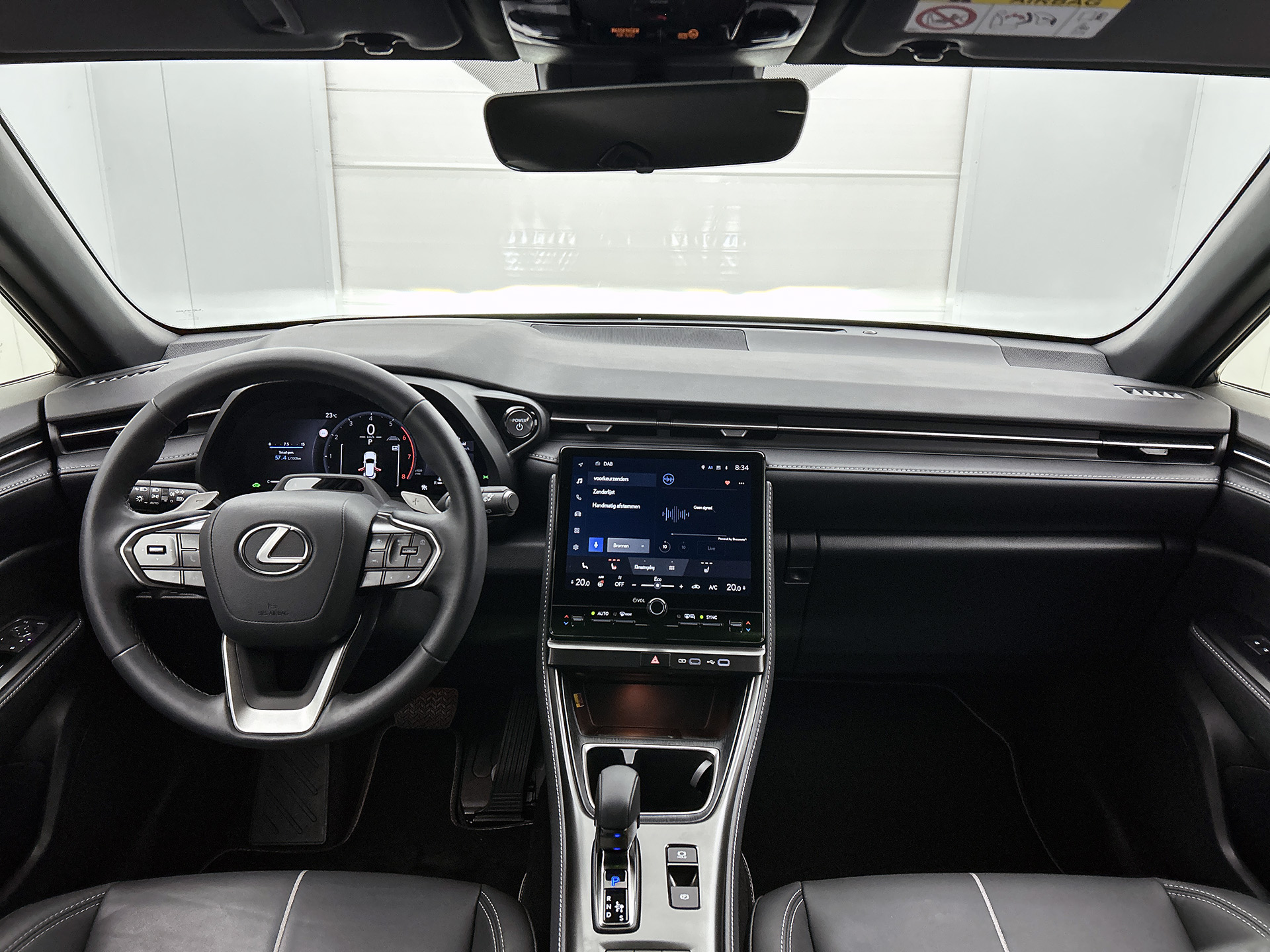 Foto van Lexus Lexus LBX