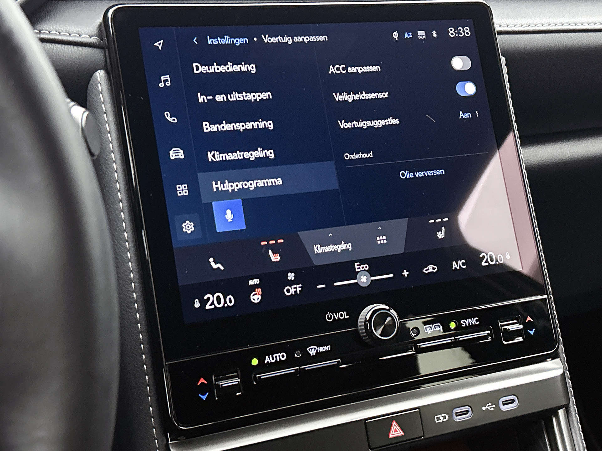 Foto van Lexus Lexus LBX