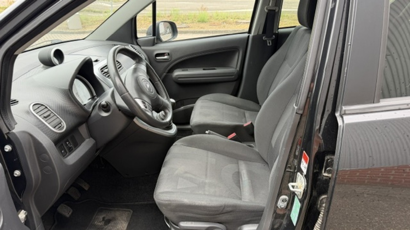Foto van Opel Agila