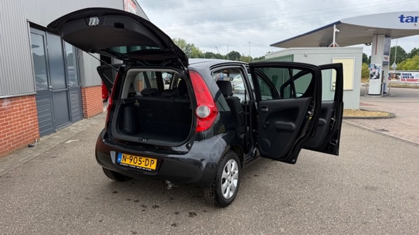Foto van Opel Agila