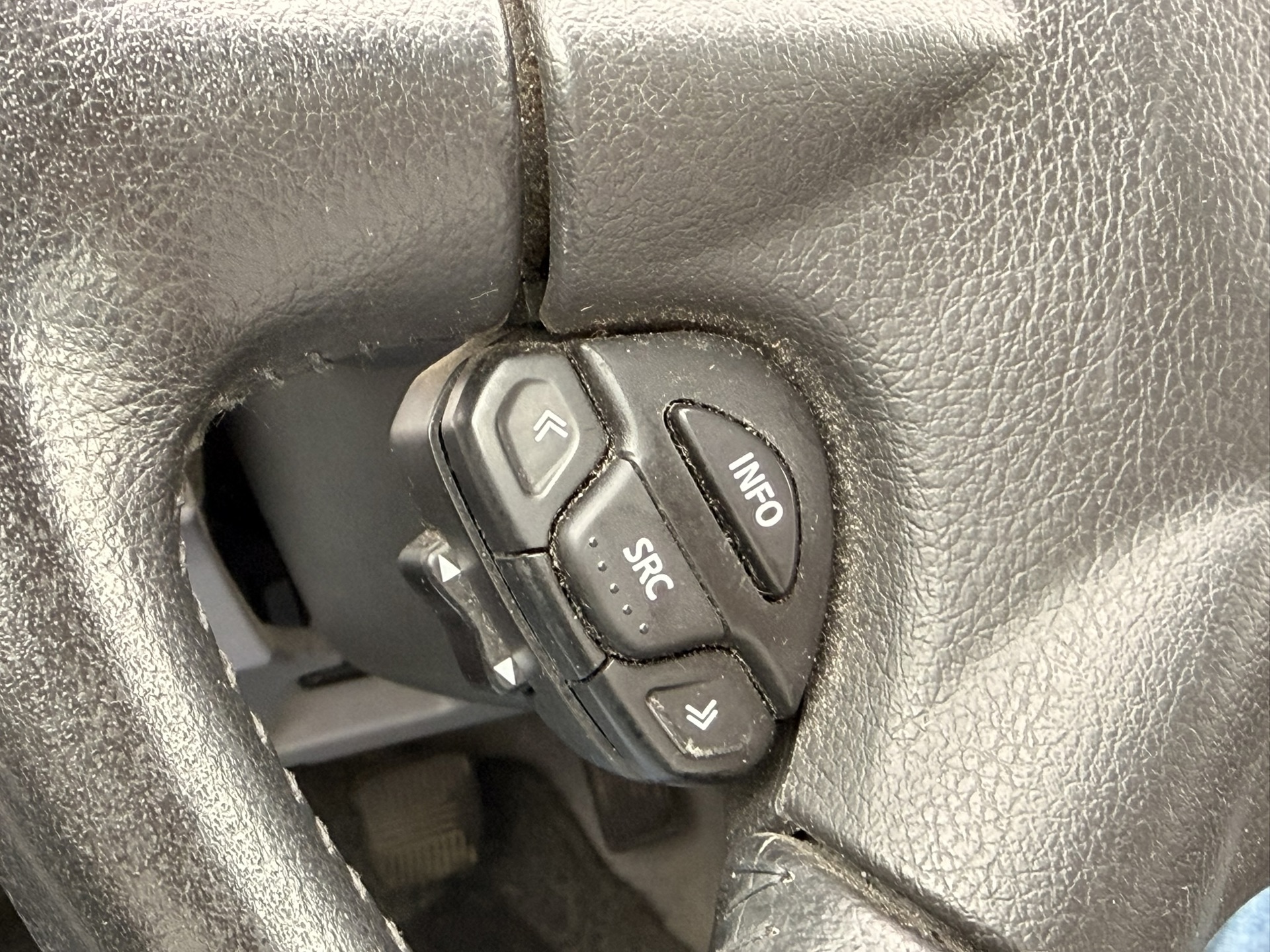 Foto van Nissan Nissan Almera Tino