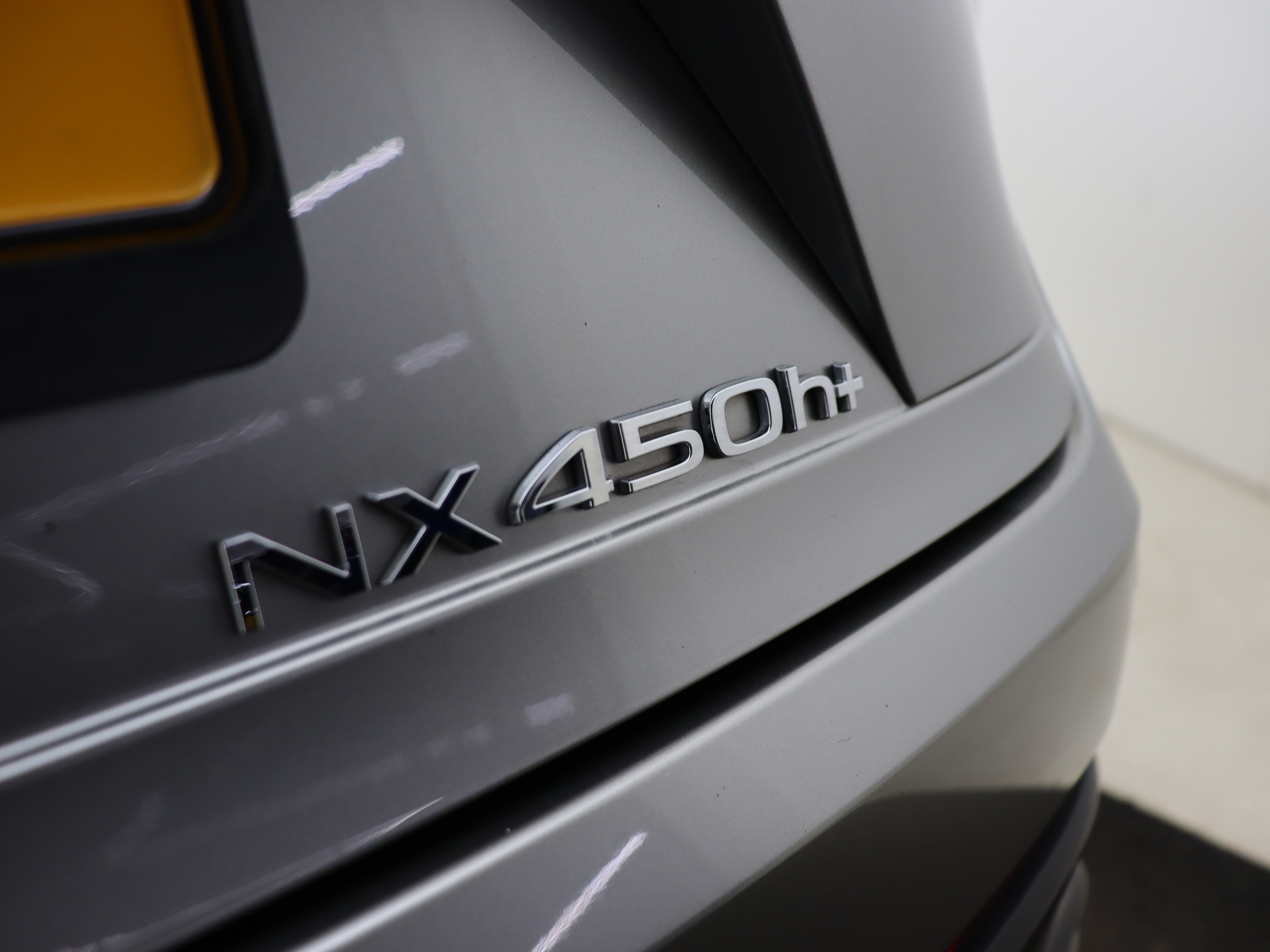 Foto van Lexus Lexus Nx450h+
