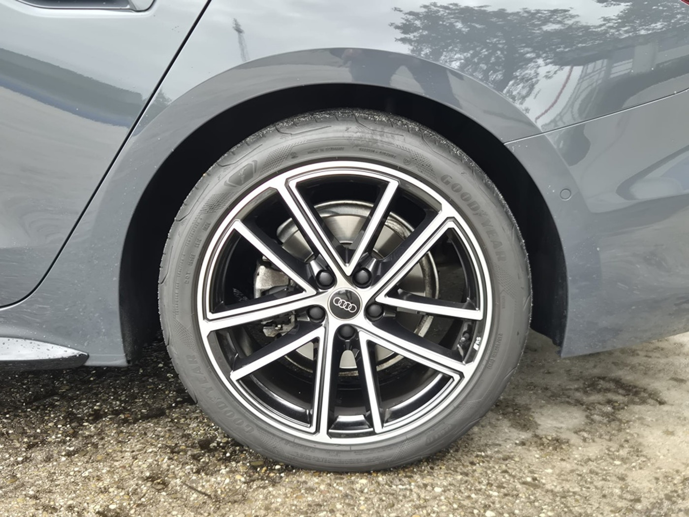 Foto van Audi A5 Limousine
