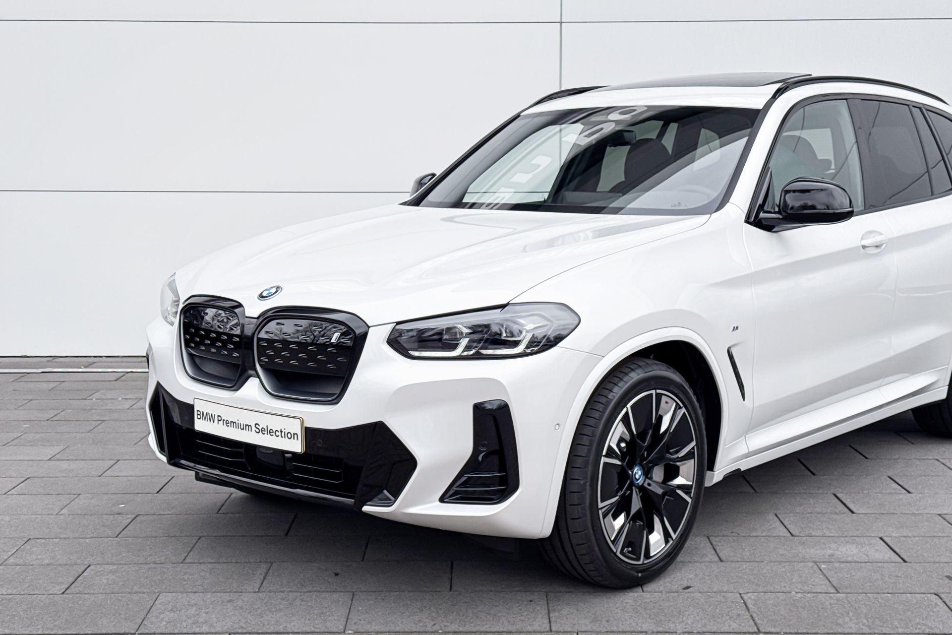 Foto van BMW Ix3