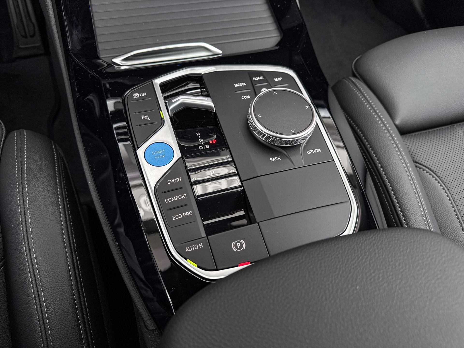 Foto van BMW Ix3