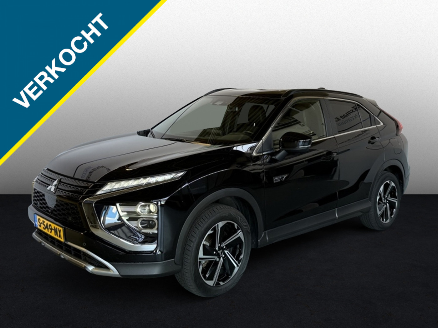 Mitsubishi Mitsubishi Eclipse Cross 2.4 PHEV Intense+ Carplay | Trekhaak 2023 - voorkant