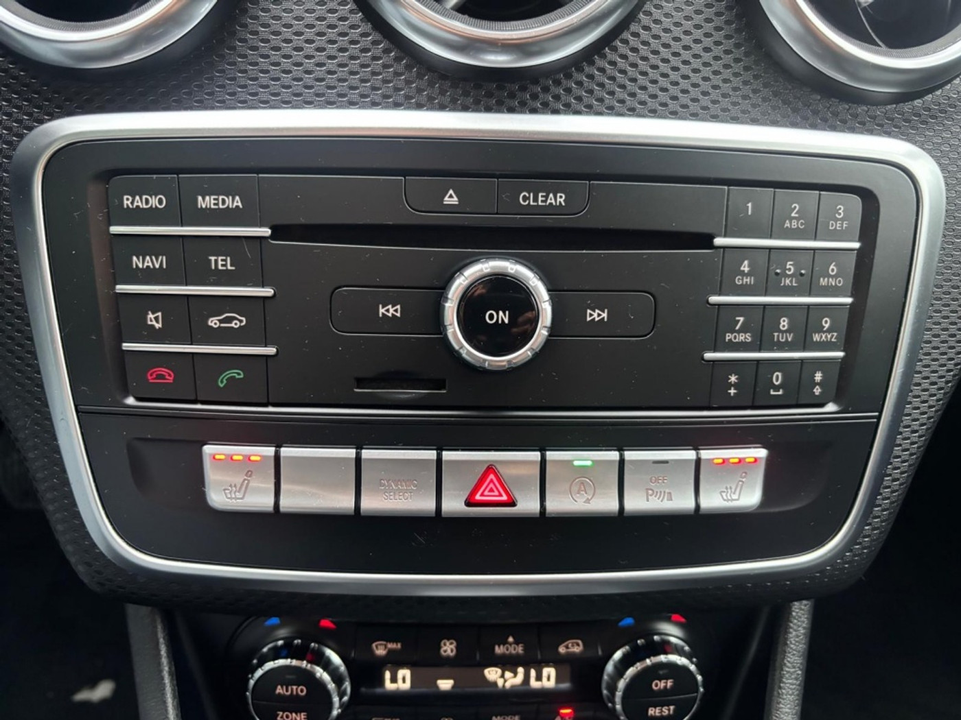 Foto van Mercedes-Benz A 200