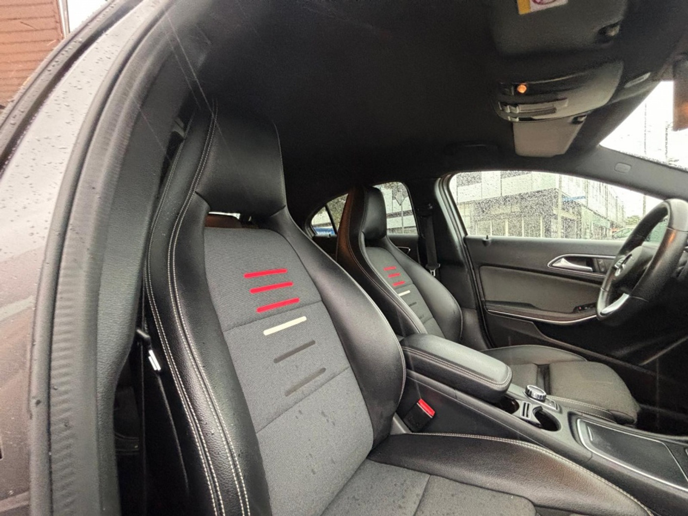 Foto van Mercedes-Benz A 200