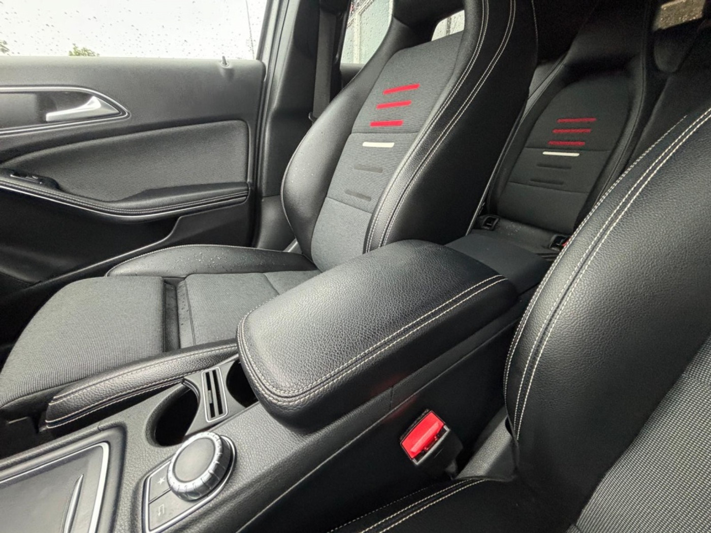 Foto van Mercedes-Benz A 200