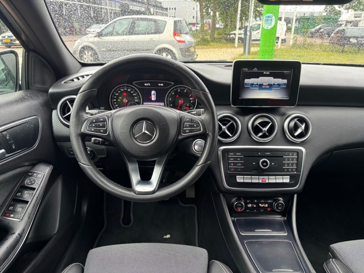 Foto van Mercedes-Benz A 200