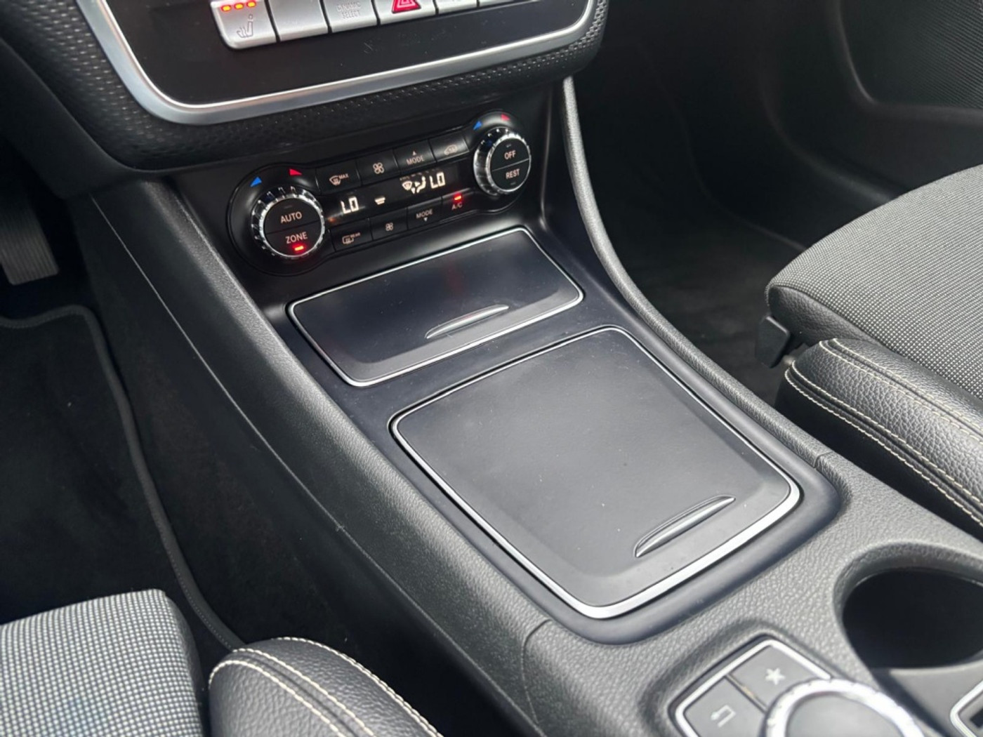 Foto van Mercedes-Benz A 200