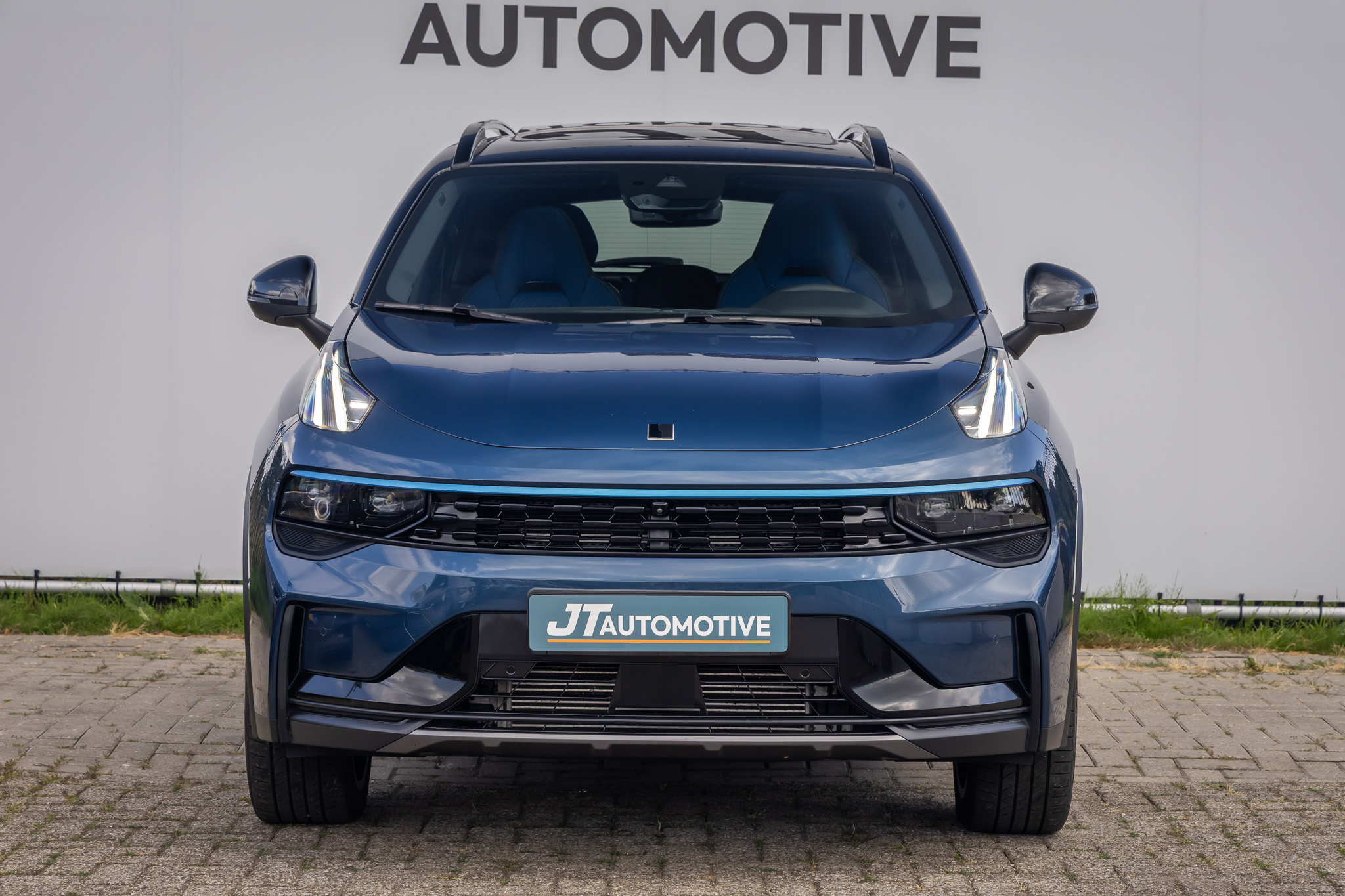 Foto van Lynk&co LYNK & Co 01