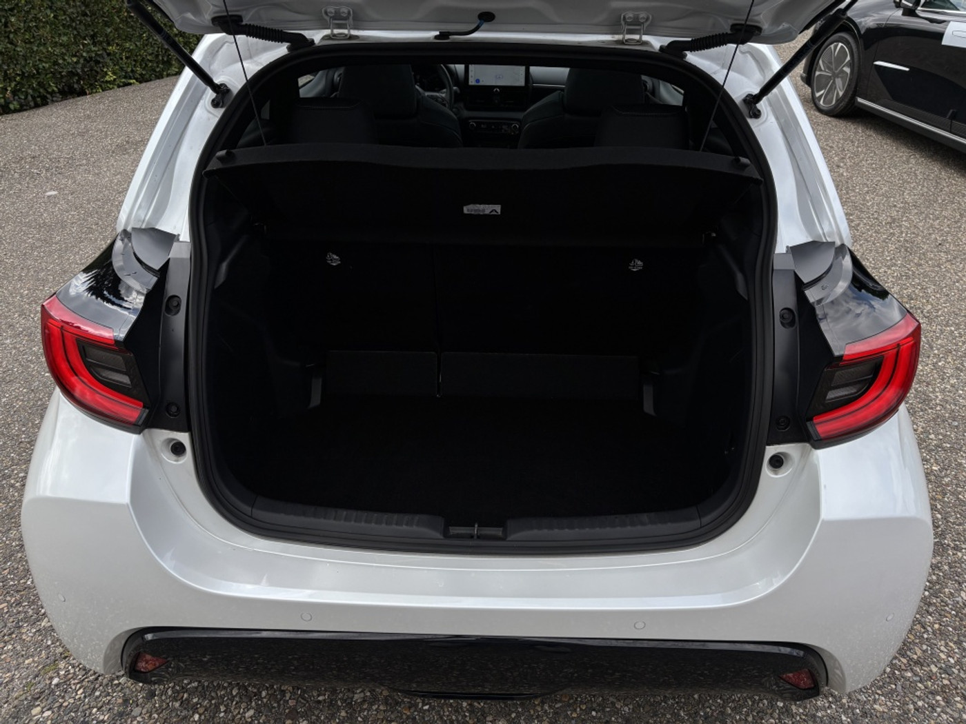 Foto van Mazda 2 Hybrid