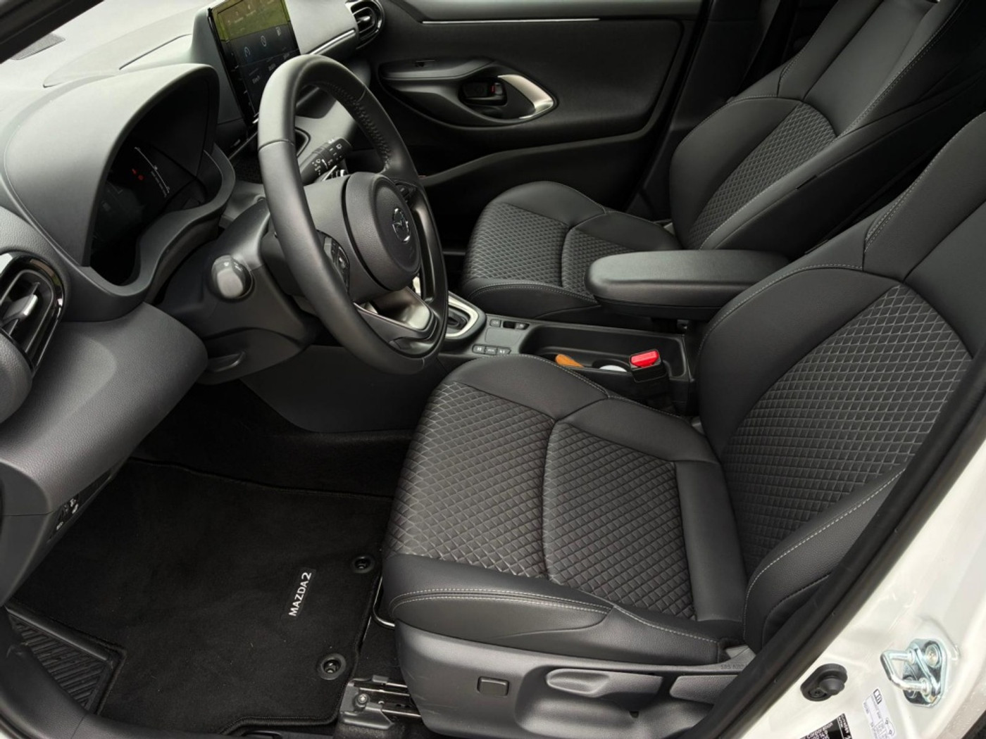 Foto van Mazda Mazda2 Hybrid