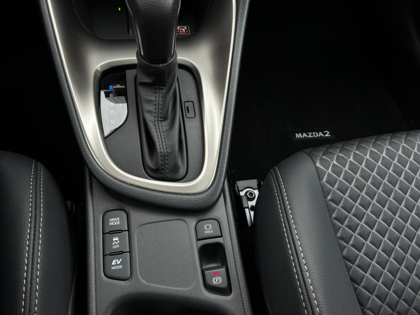 Foto van Mazda Mazda2 Hybrid
