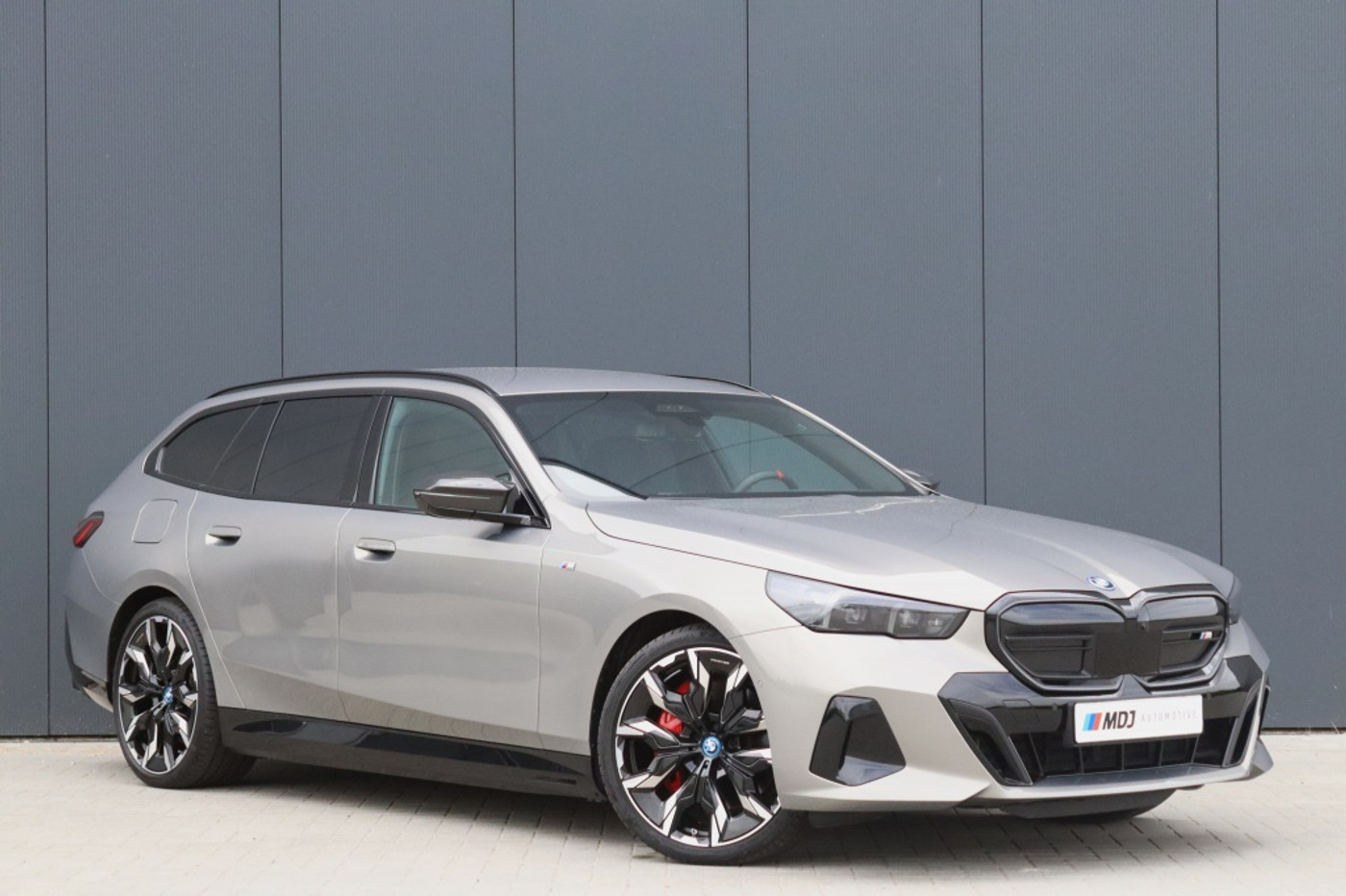 Foto van BMW I5 M60 xDrive