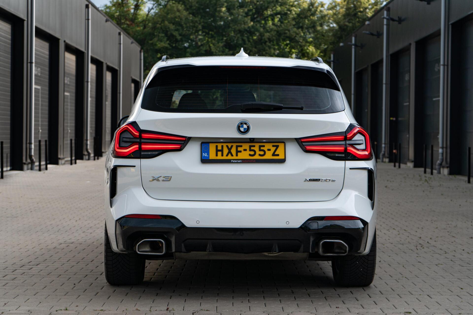 Foto van BMW X3 Xdrive30e
