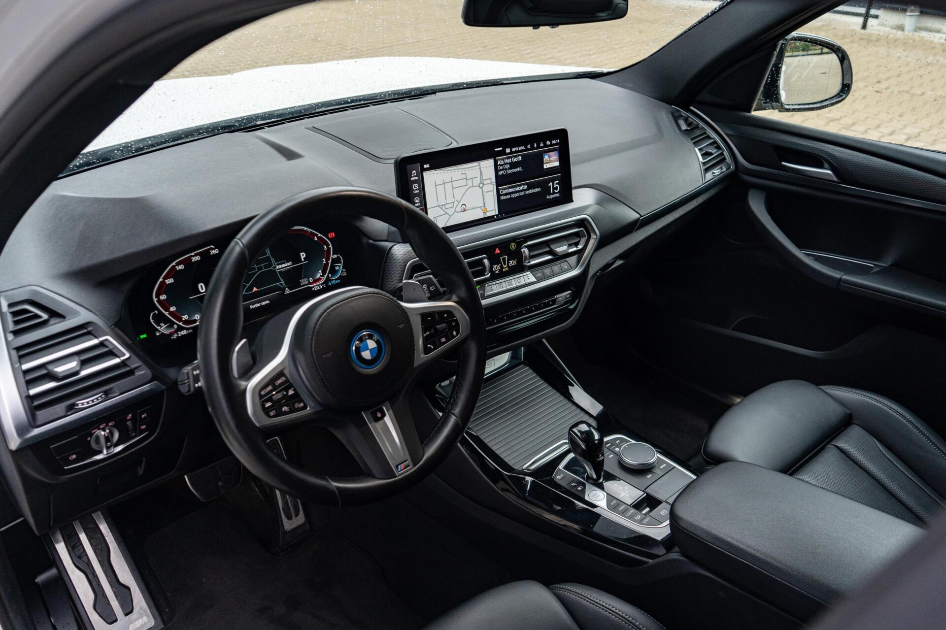 Foto van BMW X3 Xdrive30e