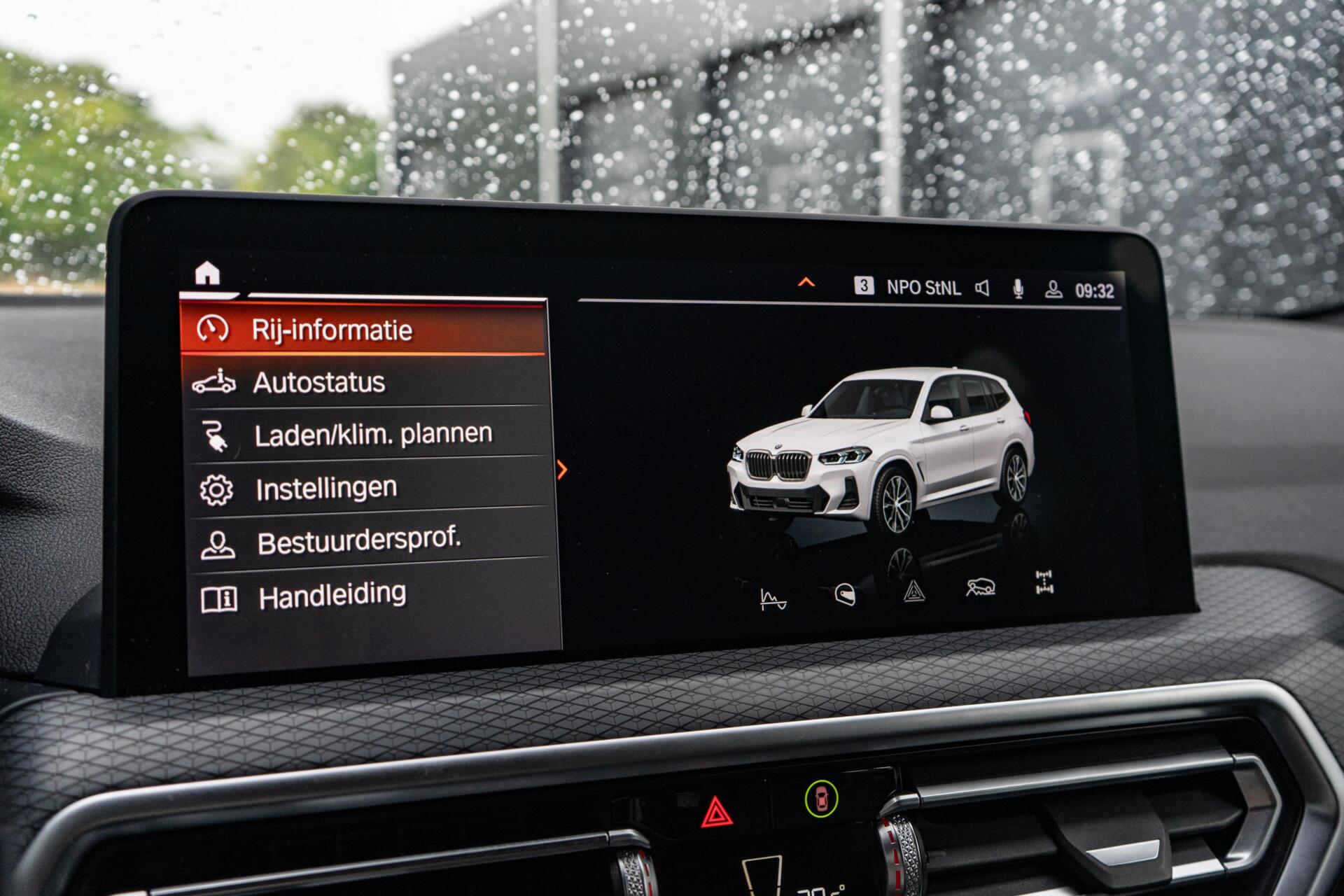 Foto van BMW X3 Xdrive30e