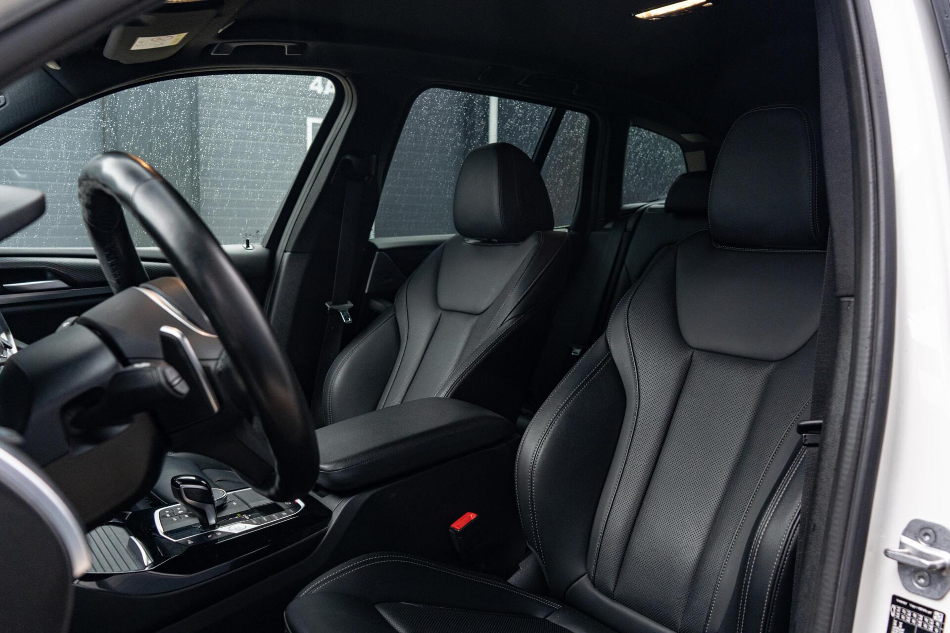 Foto van BMW X3 Xdrive30e
