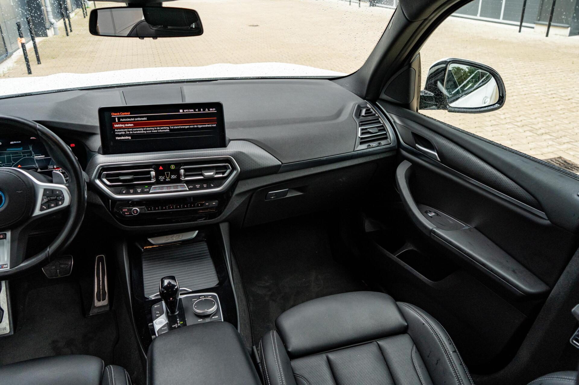 Foto van BMW X3 Xdrive30e
