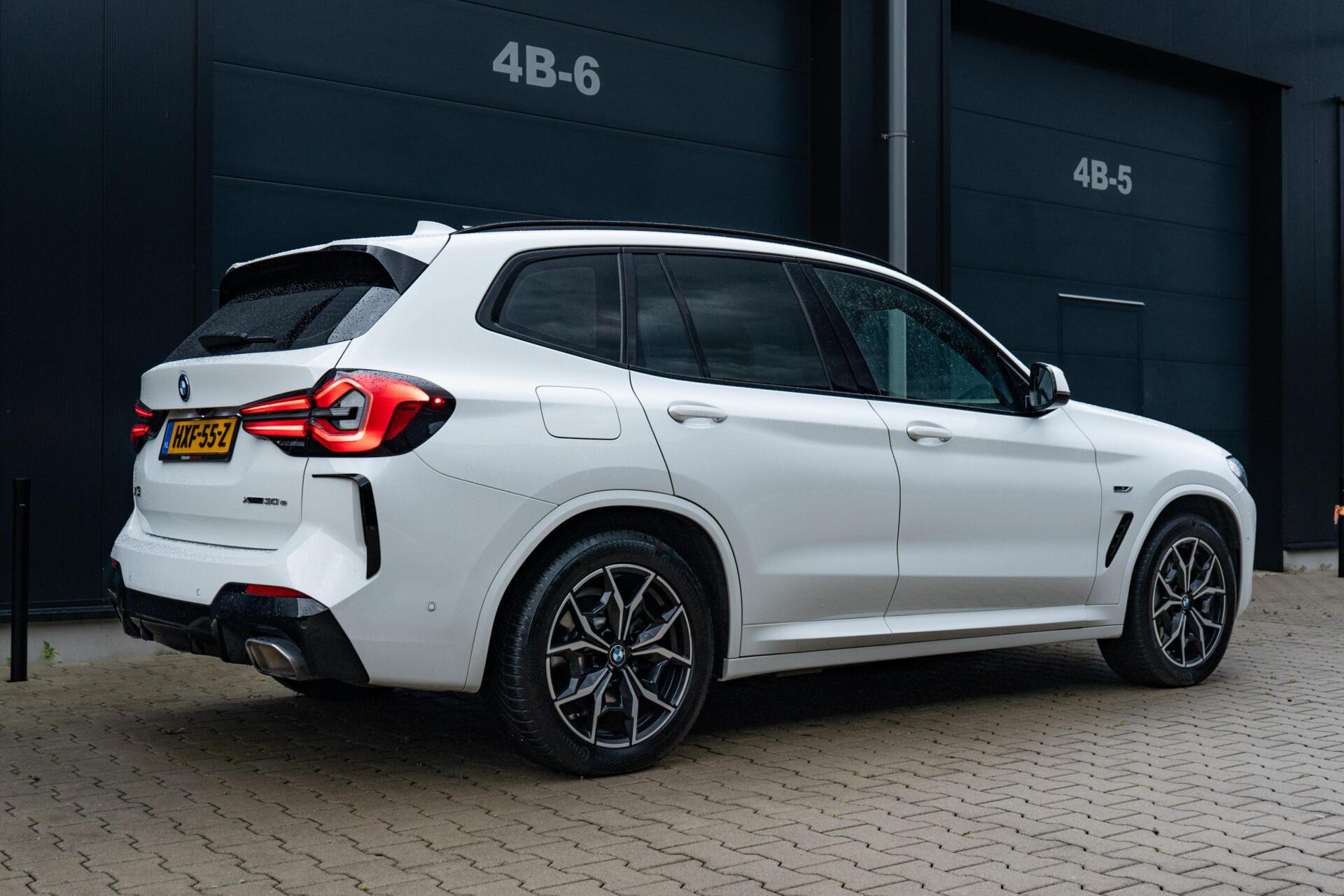 Foto van BMW X3 Xdrive30e