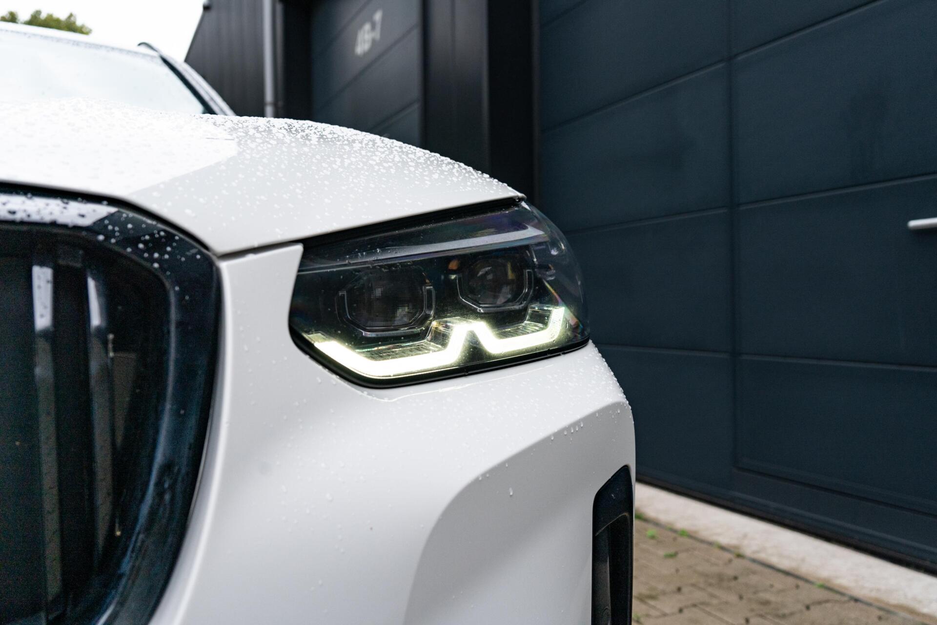 Foto van BMW X3 Xdrive30e