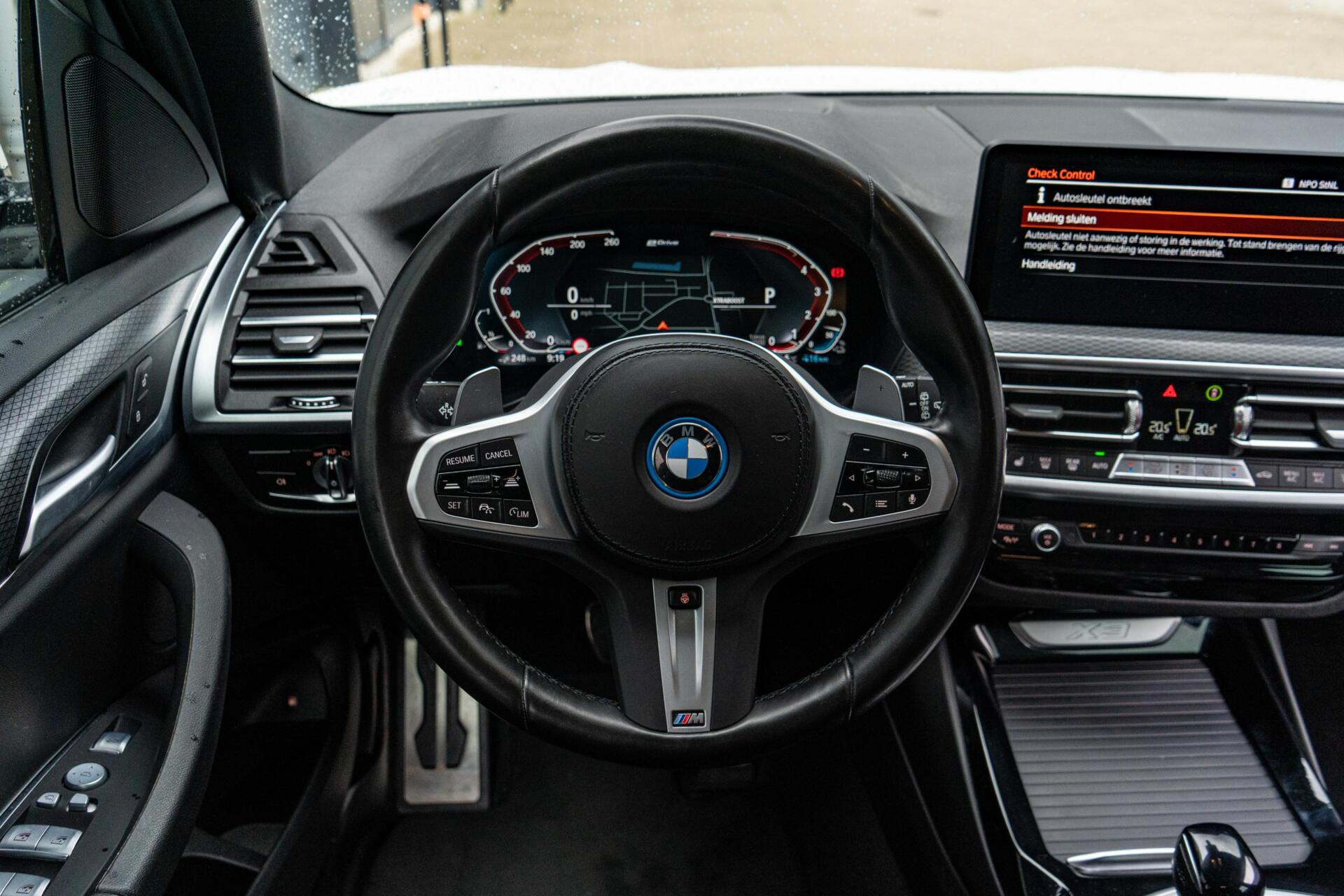 Foto van BMW X3 Xdrive30e