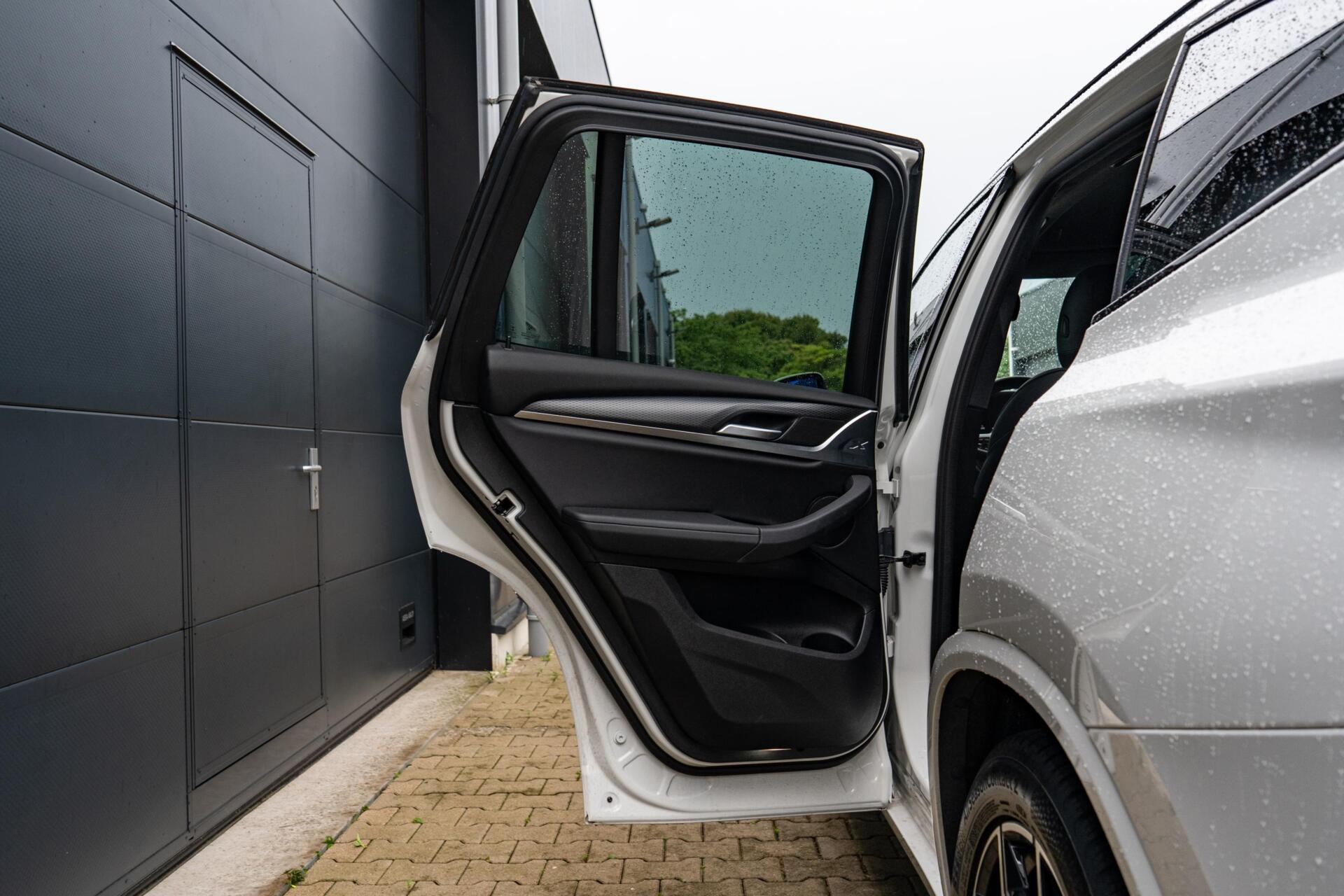 Foto van BMW X3 Xdrive30e