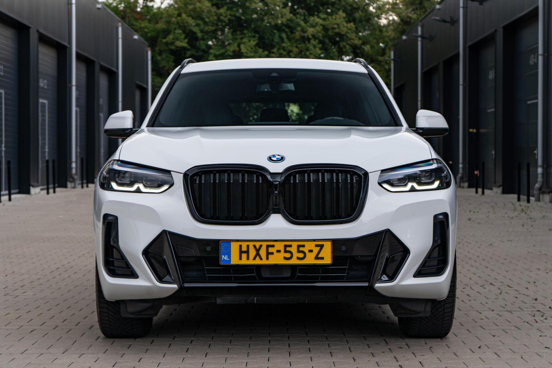 Foto van BMW X3 Xdrive30e