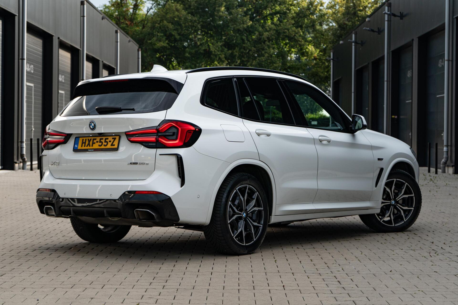 Foto van BMW X3 Xdrive30e