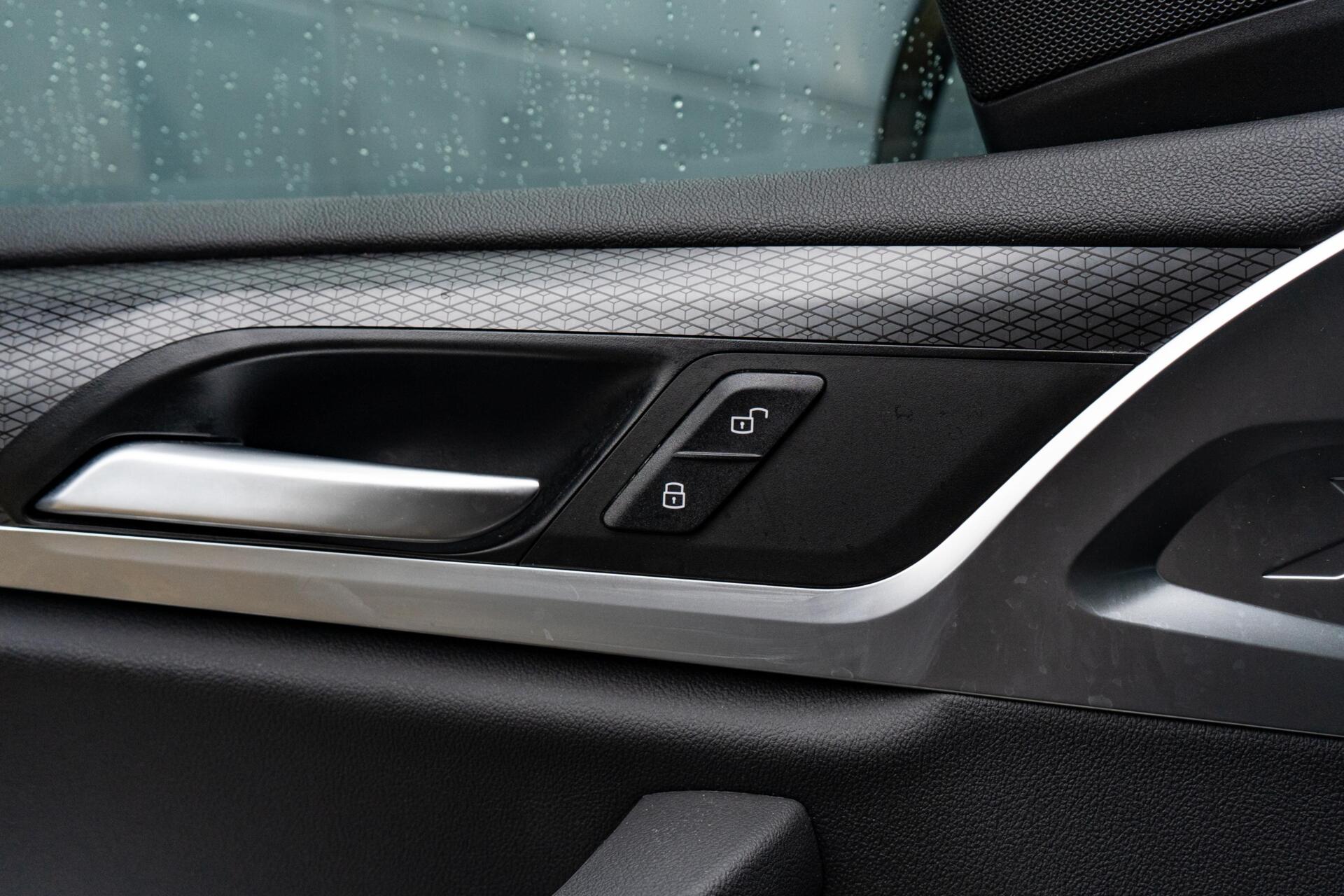 Foto van BMW X3 Xdrive30e