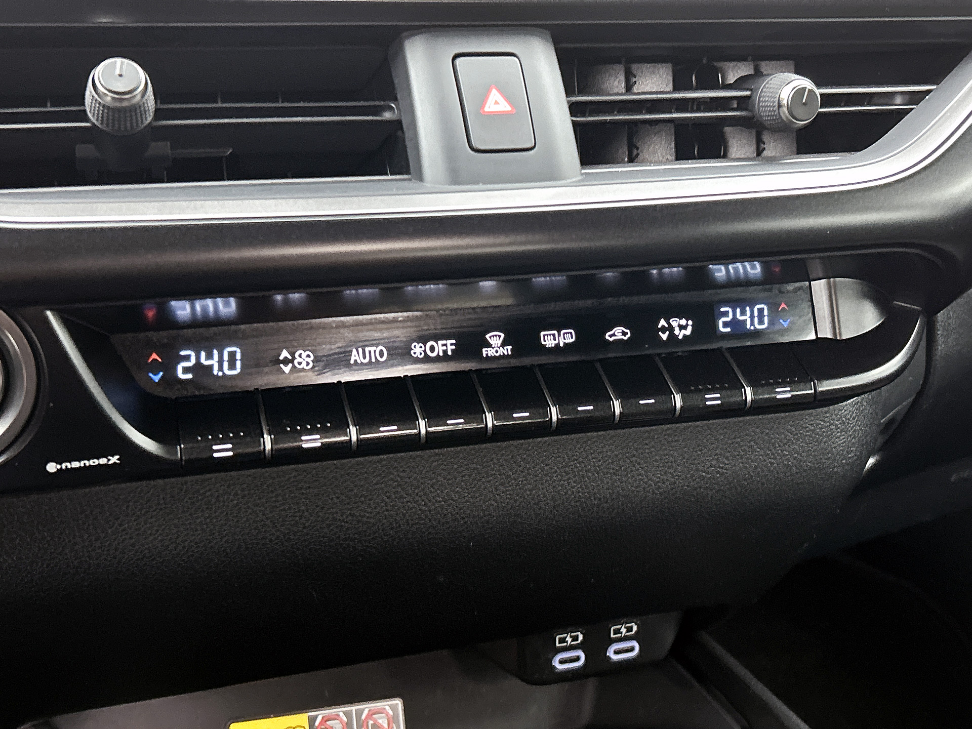 Foto van Lexus Ux