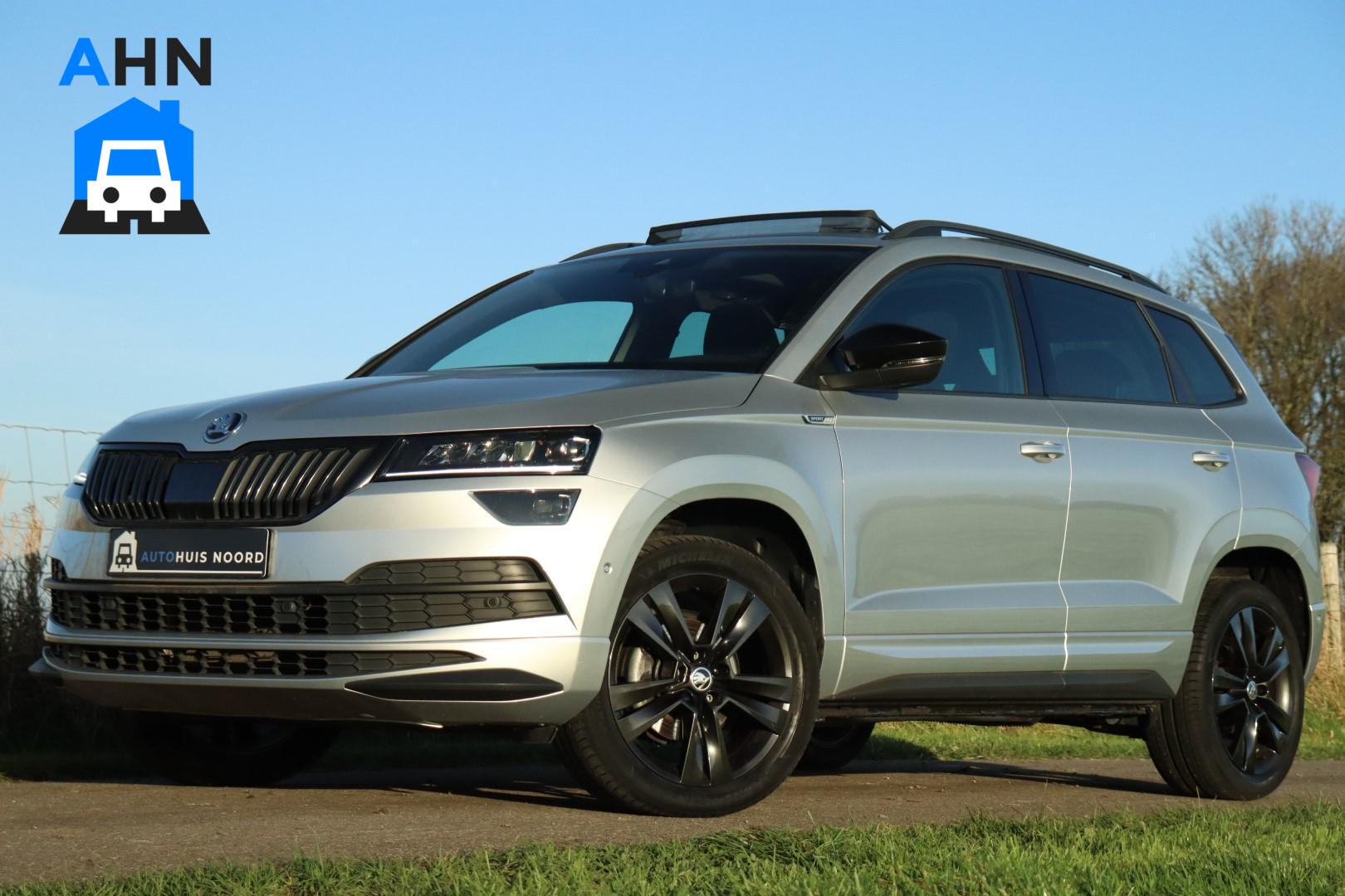 Skoda Karoq 1.5 TSI / 150 PK / DSG / Sportline / Panorama / Virtual Cockpit / Camera / Cruise Control / 18"! 2019 - voorkant