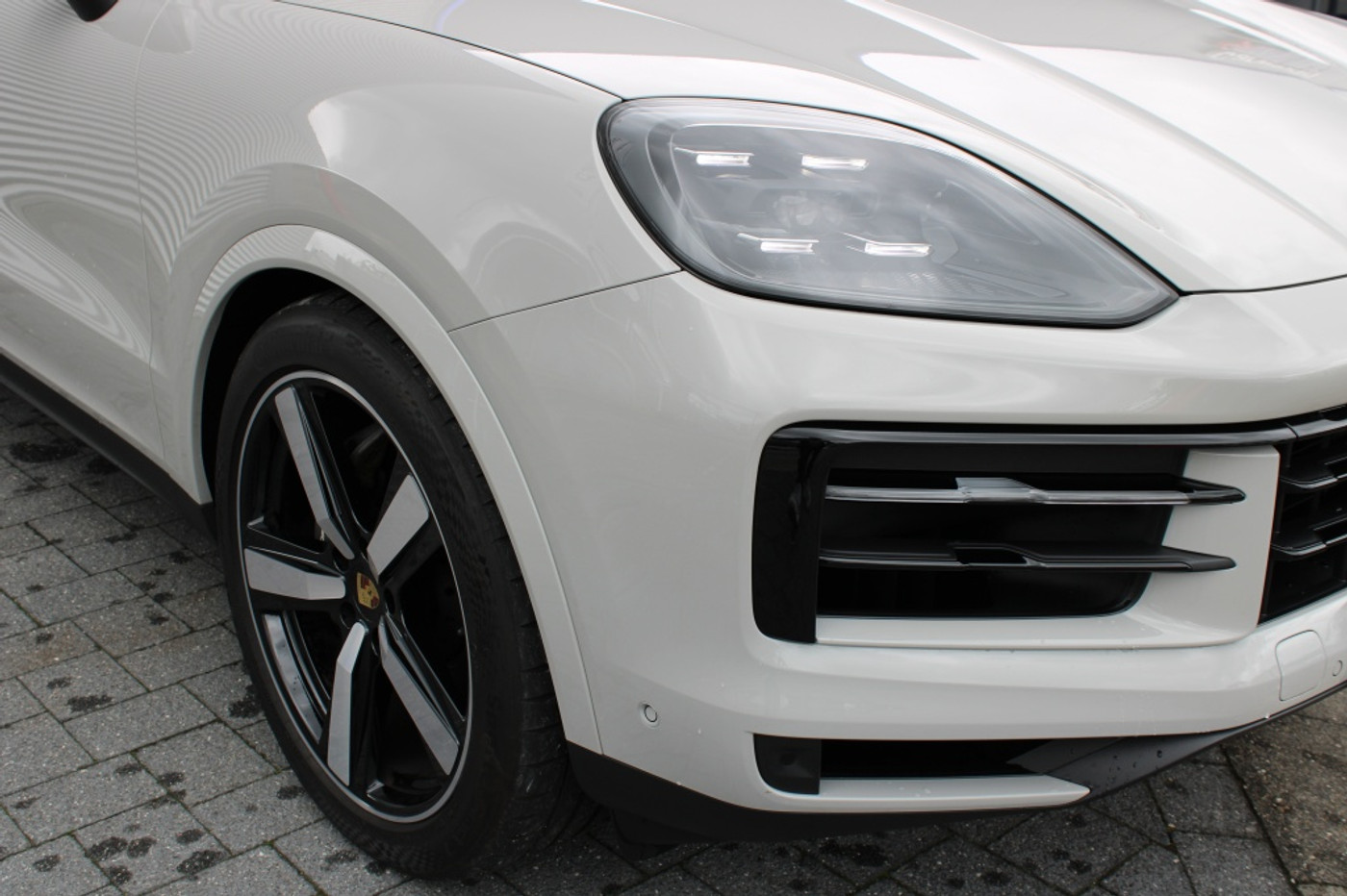 Foto van Porsche Cayenne E-hybrid