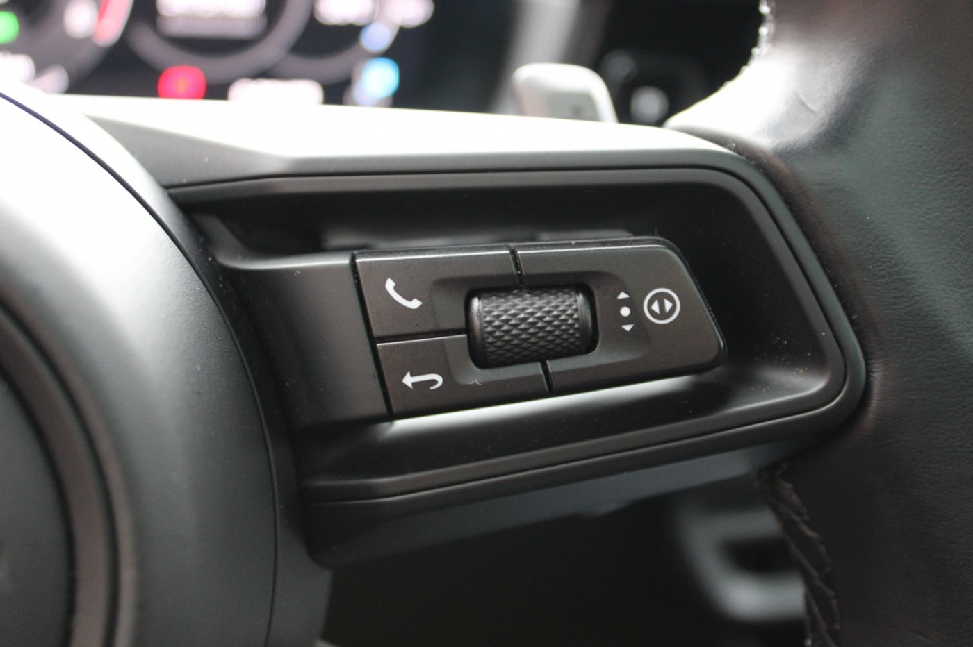Foto van Porsche Cayenne E-hybrid