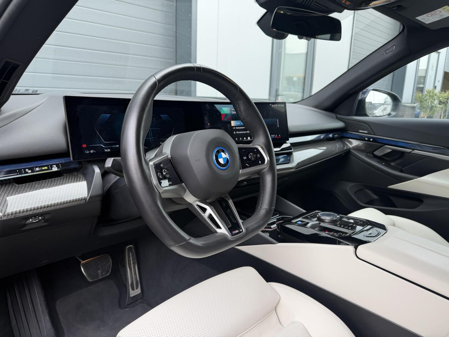 Foto van BMW I5 Edrive40