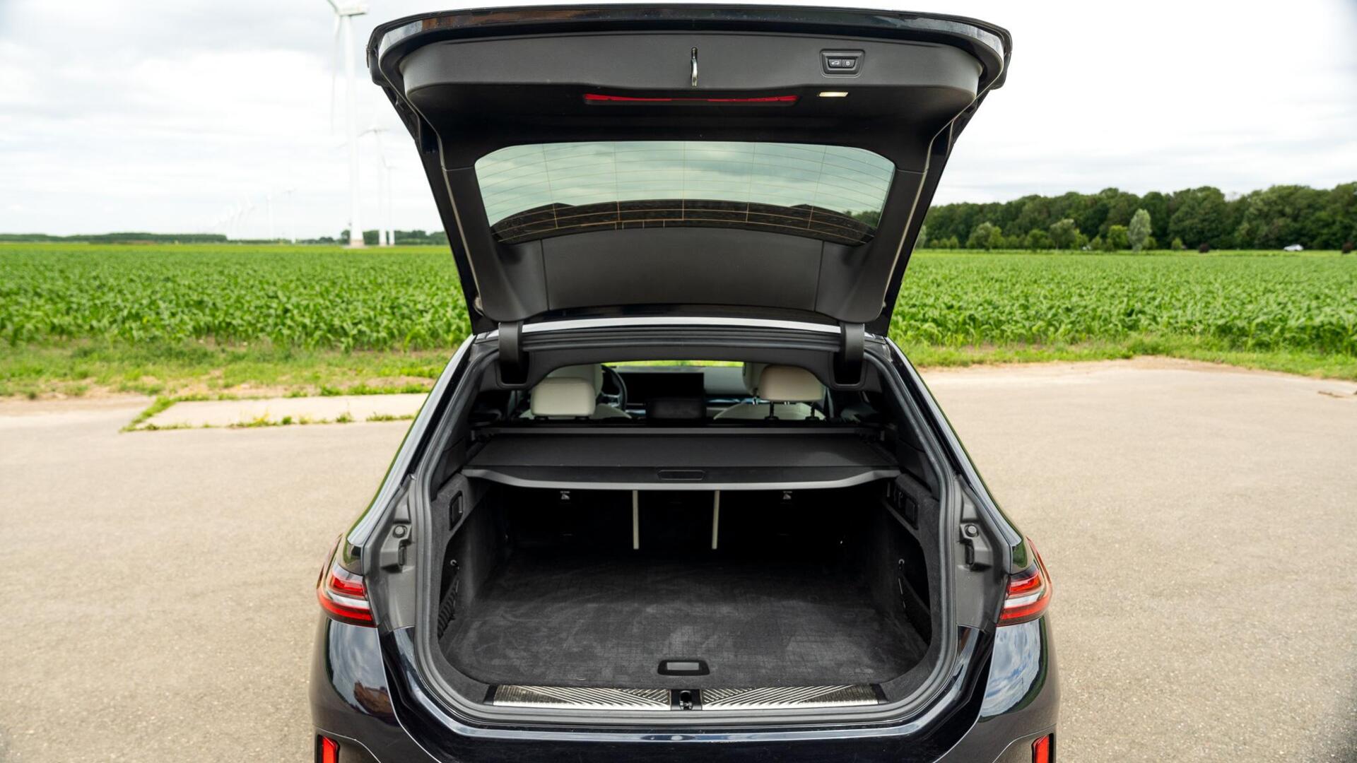 Foto van BMW I5 Edrive40