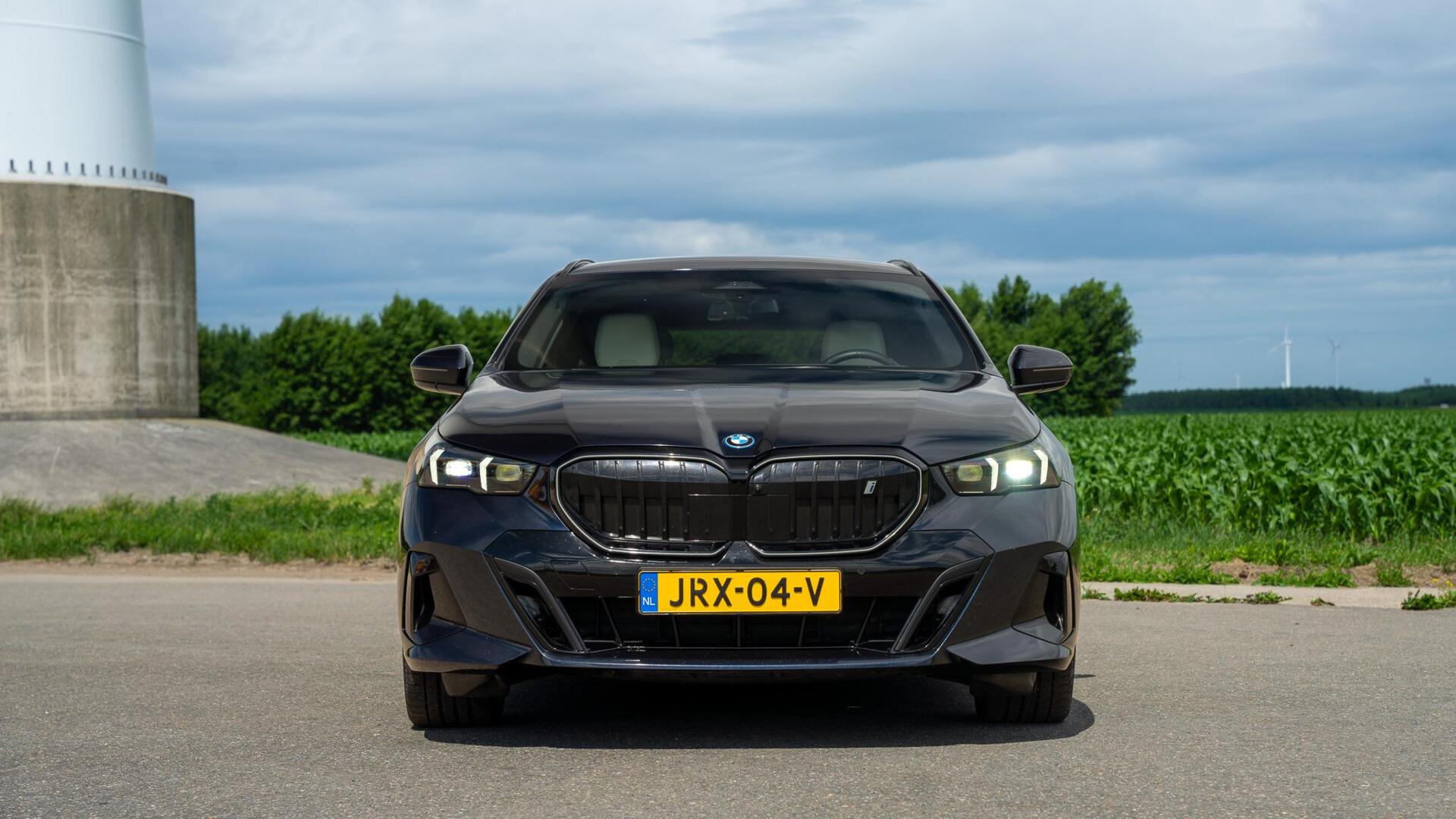Foto van BMW I5 Edrive40