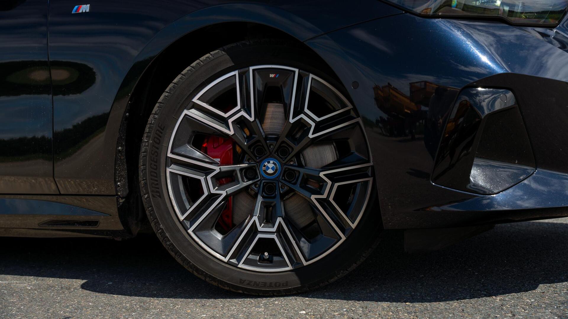 Foto van BMW I5 Edrive40