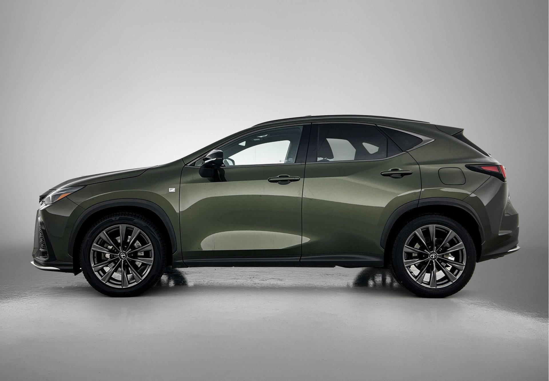 Foto van Lexus Lexus Nx450h+