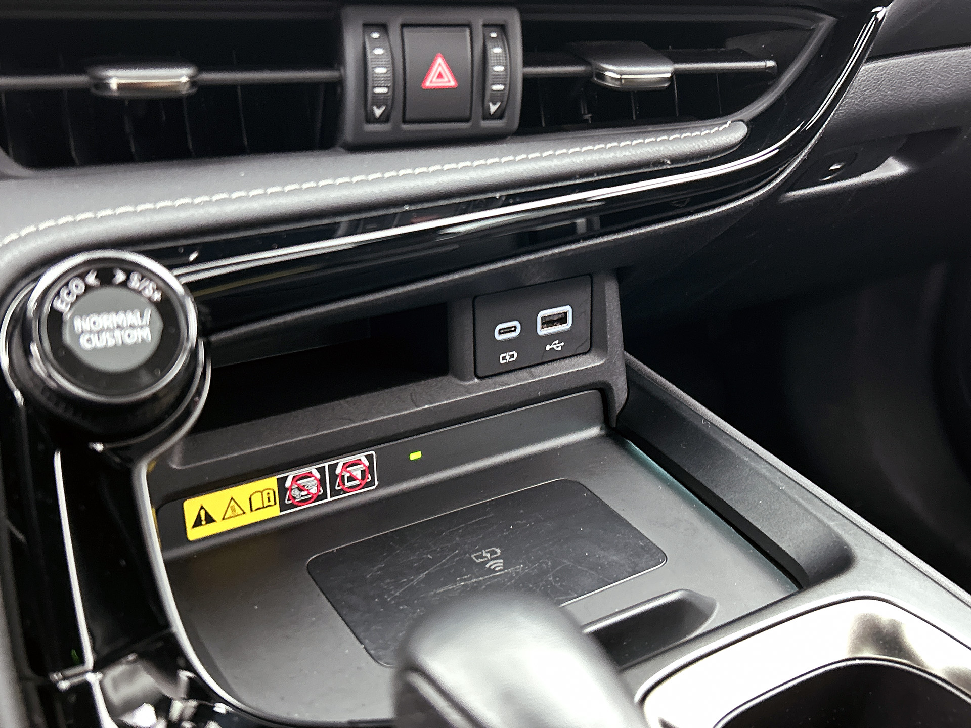 Foto van Lexus Lexus Nx450h+
