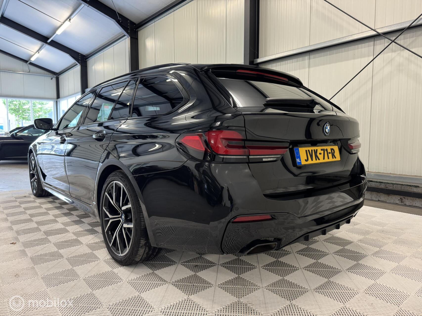 Foto van BMW 530e